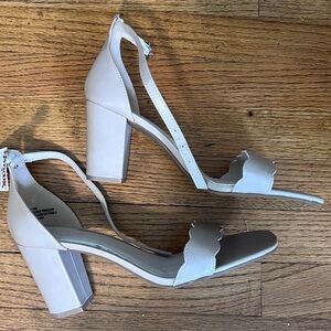 Nude Scalloped Heels Size 10